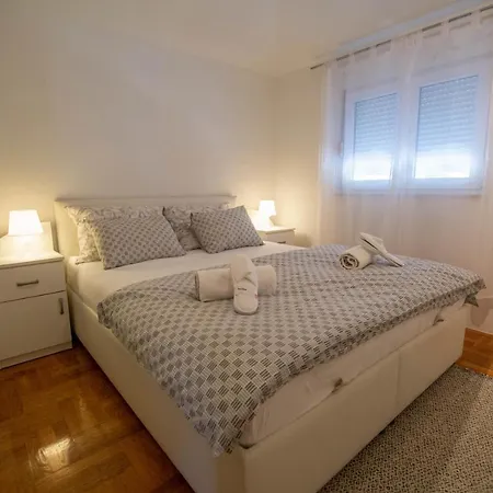 Apartment R&r Podstrana