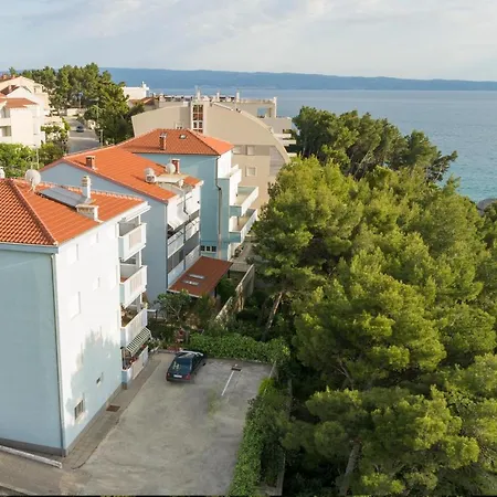 Apartment R&r Podstrana